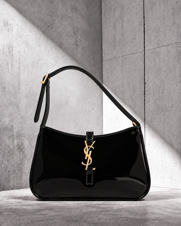 Ysaint Laurent Le 5 à 7 Clásica Negro Charol