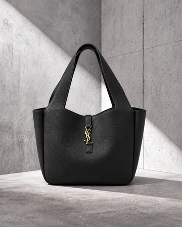 Ysaint Laurent Le 5 à 7 Bea Negro