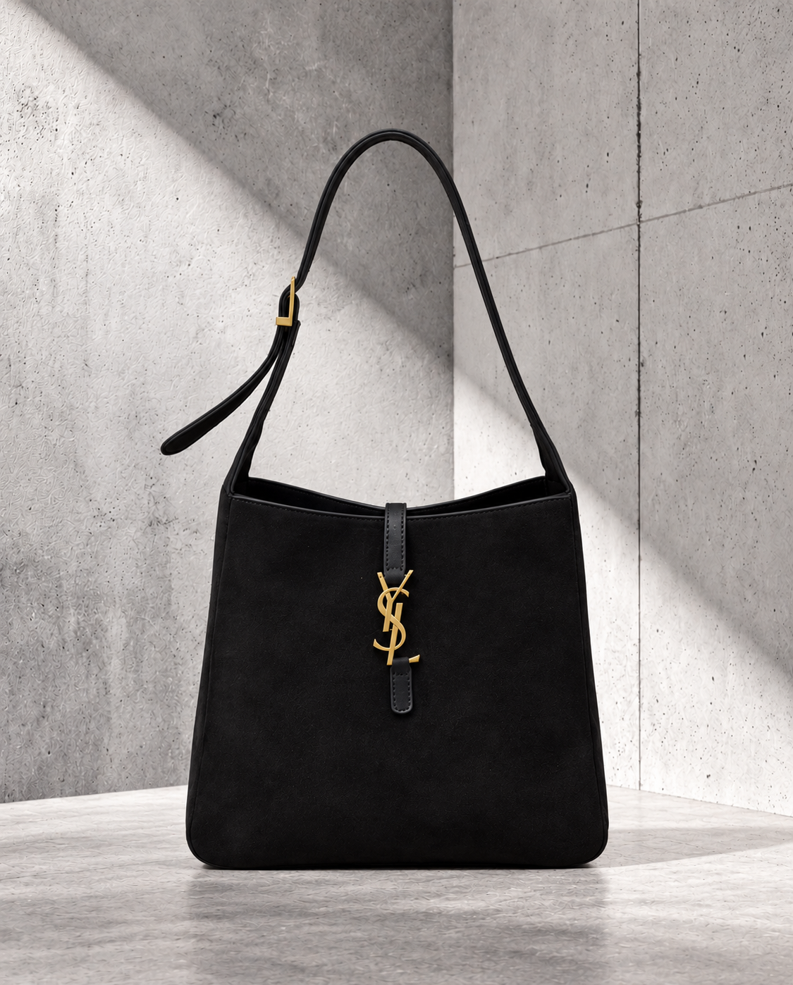 Ysaint Laurent Le 5 à 7 Supple Medium Negra