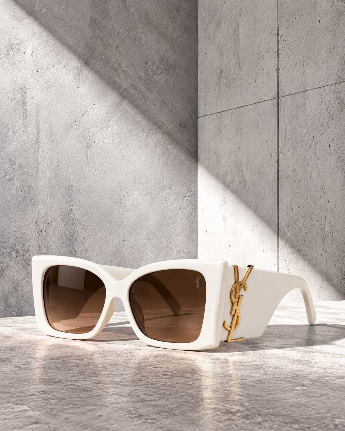 Ysaint Laurent Blaze Blanco