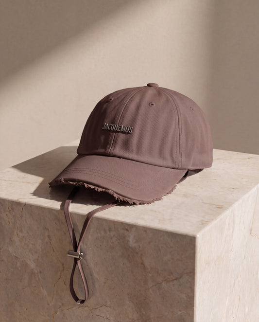 Jacquemus La Casquette Artichaut Marrón