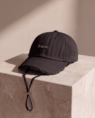 Jacquemus La Casquette Artichaut Negro