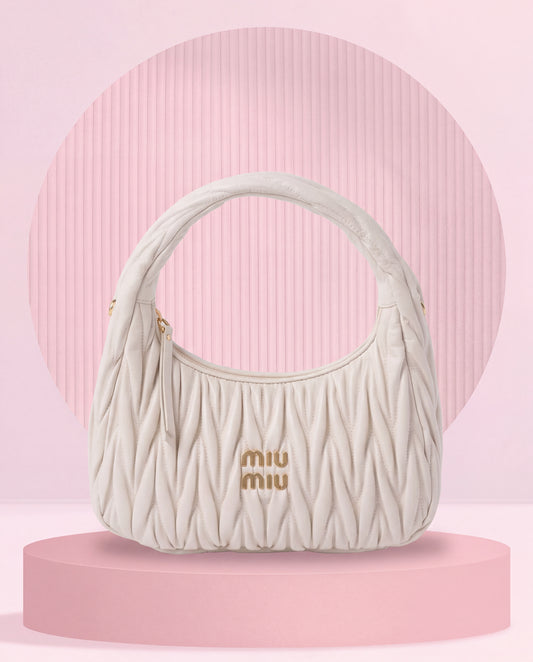 Miu Miu Wander Hobo Crudo Matelassé
