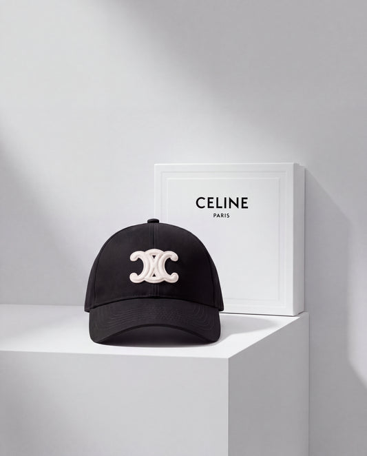 Celine Cap Negro y Blanco
