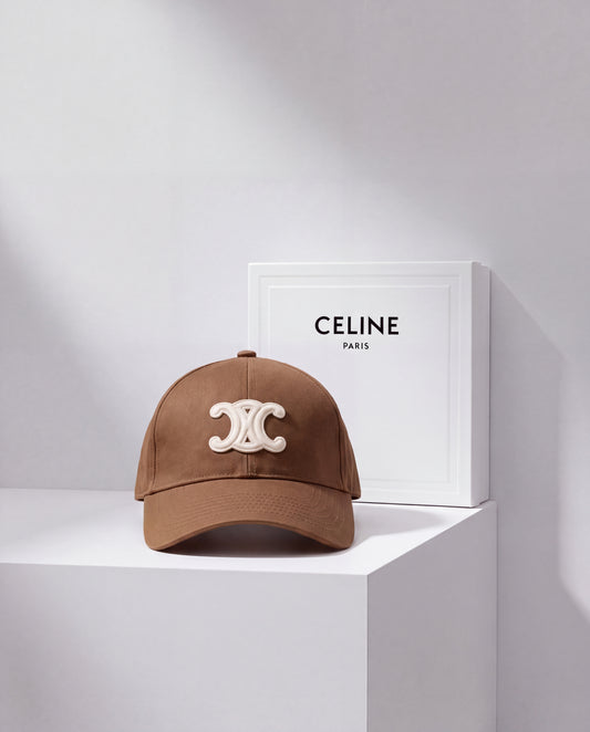 Celine Cap Marrón y Blanco