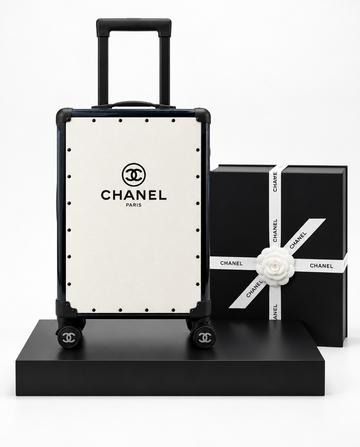 Chanel Box Suitcase Blanco