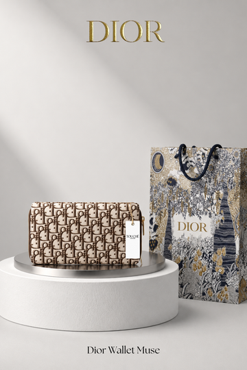 Dior Wallet Muse